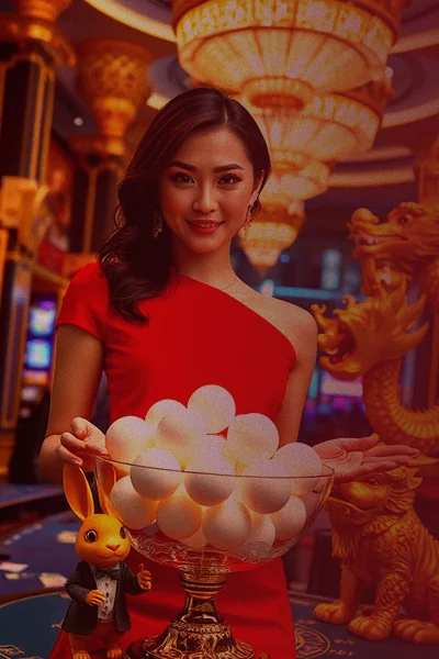 โปสเตอร์สล็อตธีมคาสิโนมังกรทอง บน betflix